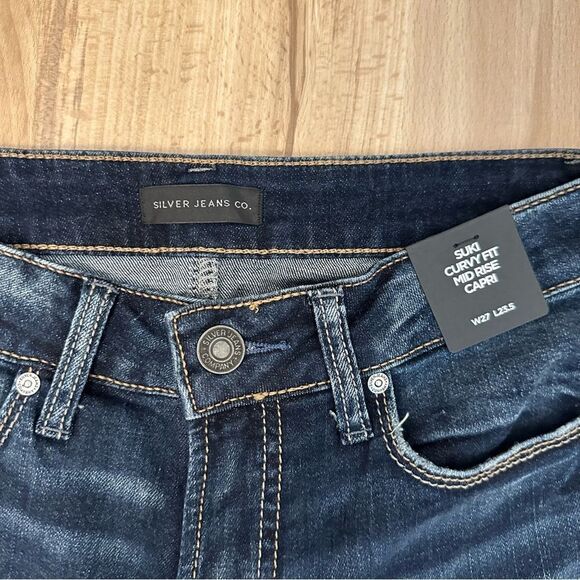 Silver Jean Co NWT Suki Mid Rise Capri - Picture 6 of 8